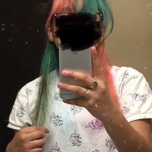 Meet your Posher, Caitlyn